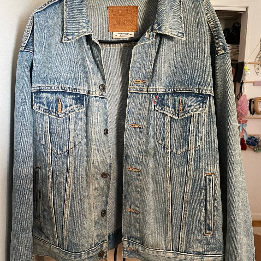 Levi's Oversized Denim Jacket